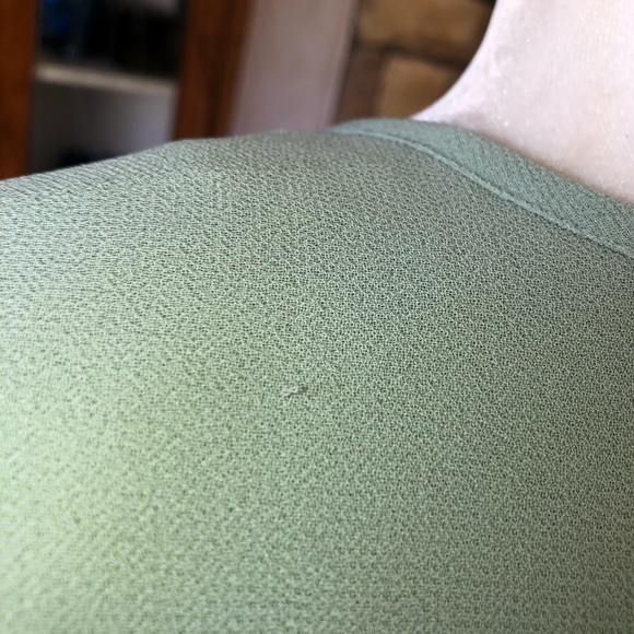 VIRGO SIZE 6 SAGE GREEN 3 TIERED DRESS WITH SHEER SLEEVES AND SPLIT BACK SEE PIC - Picture 11 of 11